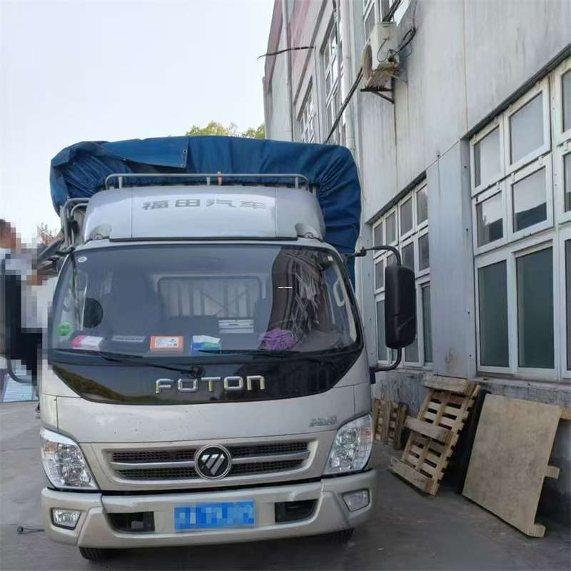 王下乡洛隆县进仓物流：专线直达的多元货运探索